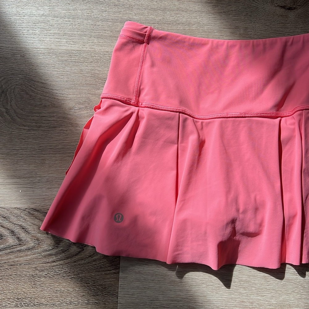 Lululemon skirt - Picture 9 of 17